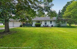 12419 E Greenfield Road, Lansing, MI 48917