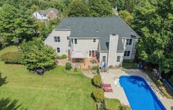 73 Fields End Drive, Glenmont, NY 12077