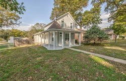 903 N 12th Street, Leavenworth, KS 66048