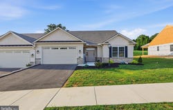 620 BLUFF STONE Drive, YORK, PA 17402