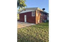1017 S Poplar, Newton, KS 67114