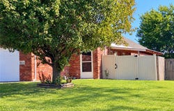 817-2 Hindman Drive, Prairie Grove, AR 72753