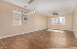 10625 E Knowles Avenue, Mesa, AZ 85209