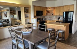 1974 Redtail Hawk Drive, Redmond, OR 97756