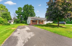 17 Berwyn Street, Schenectady, NY 12304