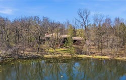 985 Cliff Road, Eagan, MN 55123