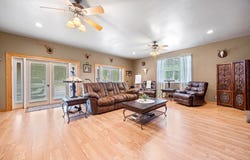 8378 264th St, Branford, FL 32008