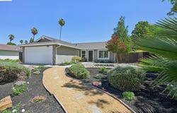 1665 Honeysuckle Rd, Livermore, CA 94551