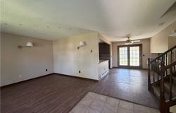 615 Bowling Green Circle, Elyria, OH 44035