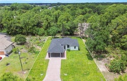 2005 Robert Avenue, Alva, FL 33920