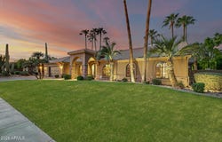 8678 E WINDROSE Drive, Scottsdale, AZ 85260
