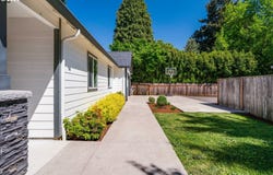 1087 BAXTER Rd SE, Salem, OR 97306