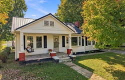1006 E McKinney Avenue, Rogersville, TN 37857