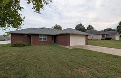 404 Kadee Drive, Crane, MO 65633