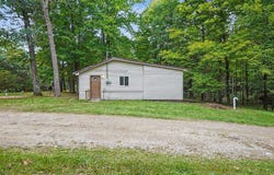 8253 1/2 E 62nd Street, Newaygo, MI 49337