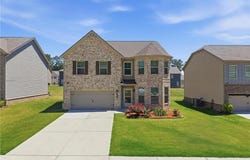 684 Lakehaven Lane, Loganville, GA 30052