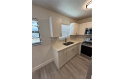 5960 W 25th Ct, Hialeah, FL 33016