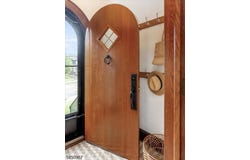 81 Boyden Ave, Maplewood Twp., NJ 07040-1954