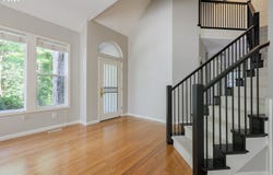 7632 SW RUBY Ter, Portland, OR 97219