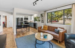 576 Donegal Circle, Shoreview, MN 55126
