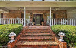 1600 Pine Hill Drive, Raymond, MS 39154