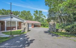 141 Scr Pocono Highway, Scranton, PA 18505