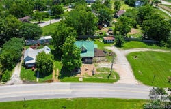 859 HWY 42, Iberia, MO 65486
