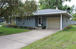 215 1st Avenue SE, Melrose, MN 56352