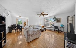 196-23 73rd Ave, Fresh Meadows, NY 11365
