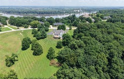 17 Orchard Point Road, Hannibal, MO 63401