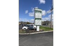14 Commerce St, Raritan Twp., NJ 08822-1774