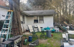 1059 REGENT RD, TOPPING, VA 23169