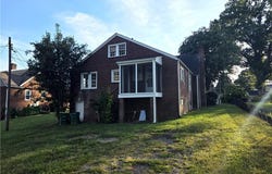 607 W Main Street, Pilot Mountain, NC 27041