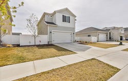 1824 Meadowlark Dr, Eagle Mountain, UT 84005