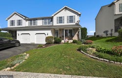 351 ONEIDA Drive, SINKING SPRING, PA 19608