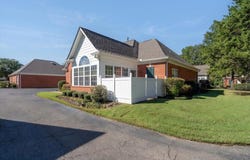 28 PEYTON RIDGE Cv, Collierville, TN 38017