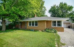 1316 E BEACH Street, Peoria, IL 61615