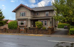 2306 3RD St, Tillamook, OR 97141