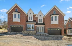 982 Closter Dock Road, Alpine, NJ 07620