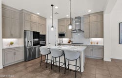 2282 E TOMAHAWK Drive, Gilbert, AZ 85298