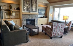 1974 Redtail Hawk Drive, Redmond, OR 97756