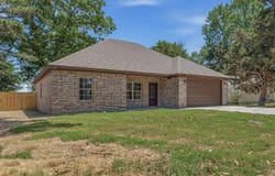 500 Thurmond, Leachville, AR 72438