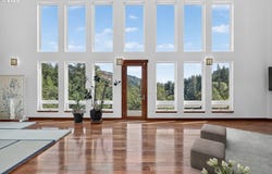 321 UPPER LAKEVIEW Rd, WhiteSalmon, WA 98672