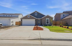 530 Baylor Drive, Lemoore, CA 93245