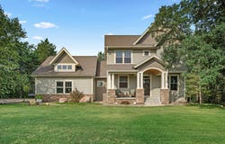 1346 Birch Park Ridge, Saint Joseph Twp, WI 54082