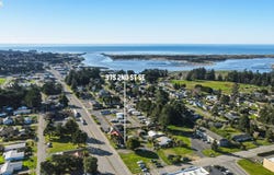 975 2nd St SE, Bandon, OR 97411