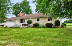 455 S Vernon Road, Corunna, MI 48817