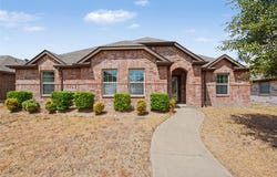 2126 Fair Weather Drive, Lancaster, TX 75146