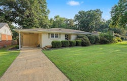 4681 CROSSOVER Ln, Memphis, TN 38117