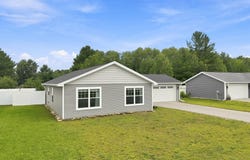4950 Meadowlark Lane, Traverse City, MI 49685